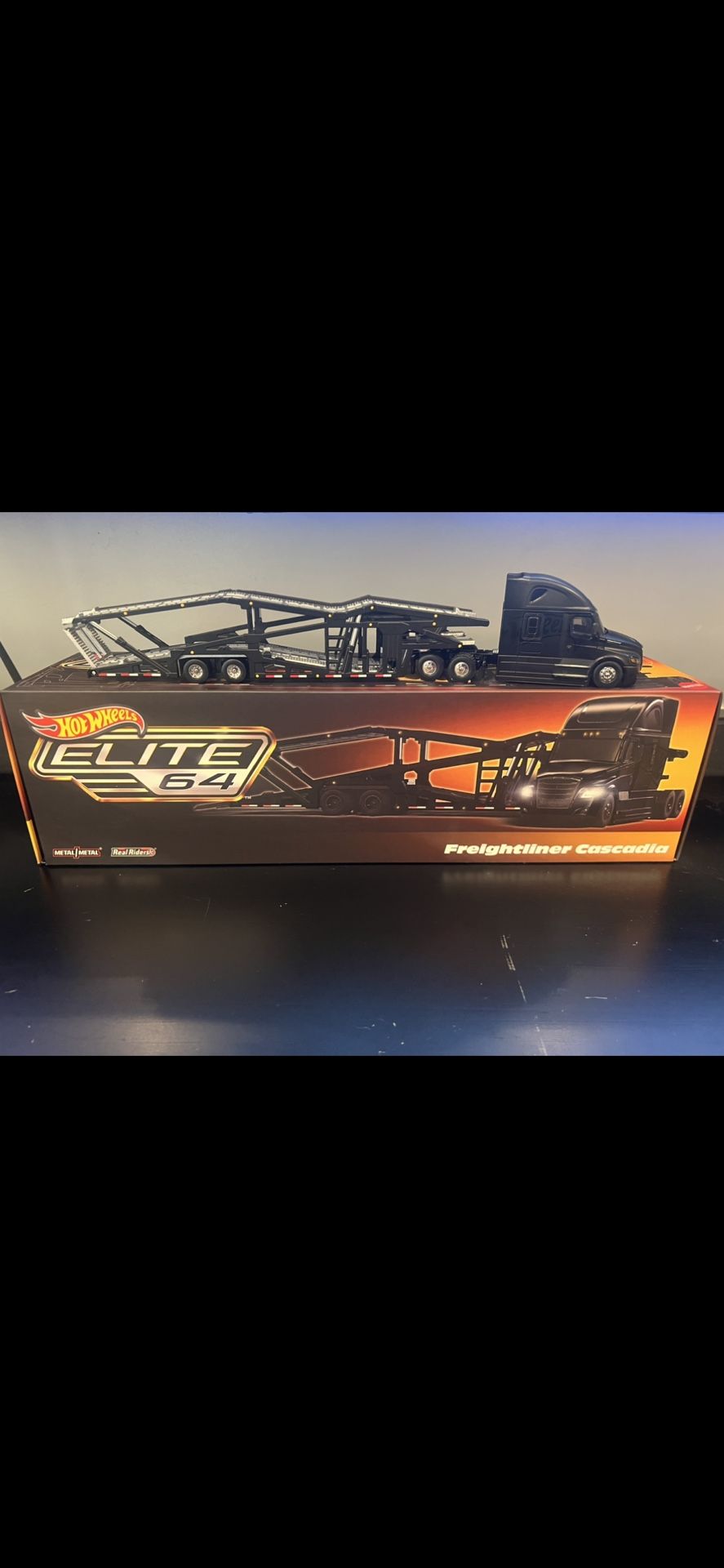 Elite 64 Freightliner Hotwheels And More