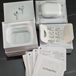 Gen 4 AirPod Headphones 