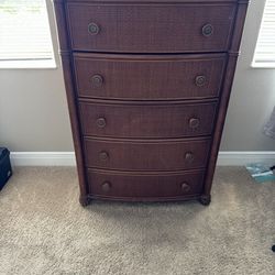 Full Sized Dresser