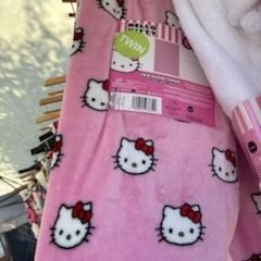 Hello Kitty Blanket Twin Size 