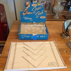Vintage Mid Century Space Age Anchor Hocking Snack Plates And Set Of Linen Napkins And Matching Placemats 