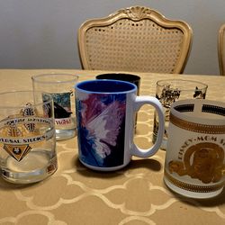 6 Vintage Collectible Vacation Glasses and Mug.