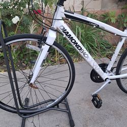 700c diamondbak in really good condition ready to ride 