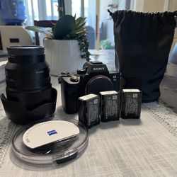 Sony A7 III Camera Kit 