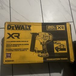 Combo Dewalt Pistola Clavadora De 18g Nuevo Precio Firme 