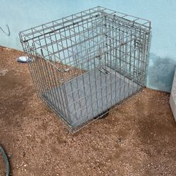 Sm  Dog Kennel/Crate