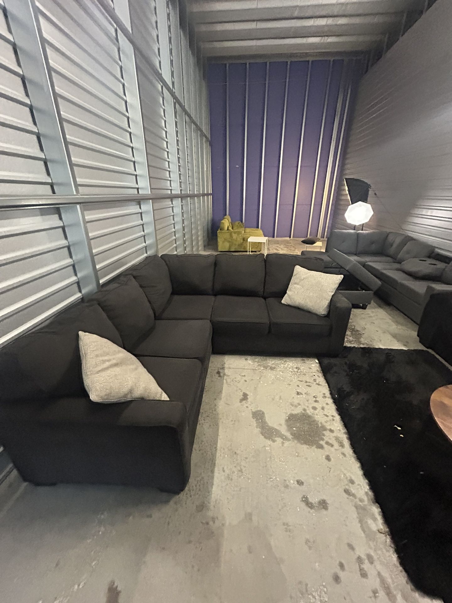 Sectional Sofa/ Couch (We Deliver) 