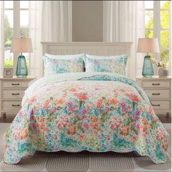 Queen Floral Microfiber Quilt Set