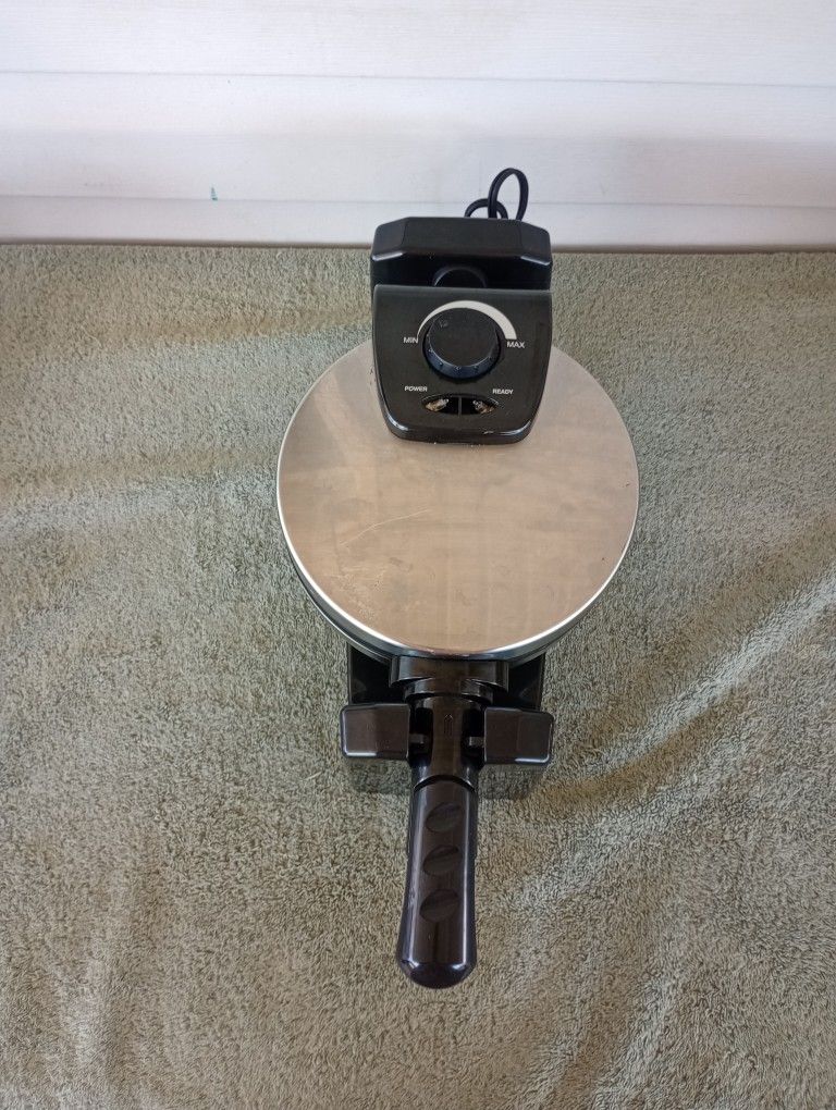 chefstyle Belgian Rotary Waffle Maker