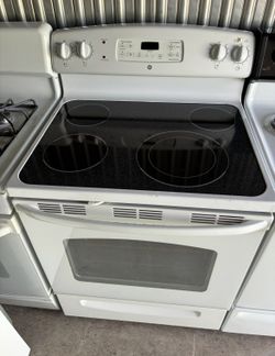 Electric stove General Electric glass top