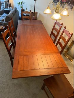 Solid Hardwood Dining Table with 2 Self-Storing Extension Leaves & 6 Chairs – Excellent Condition
