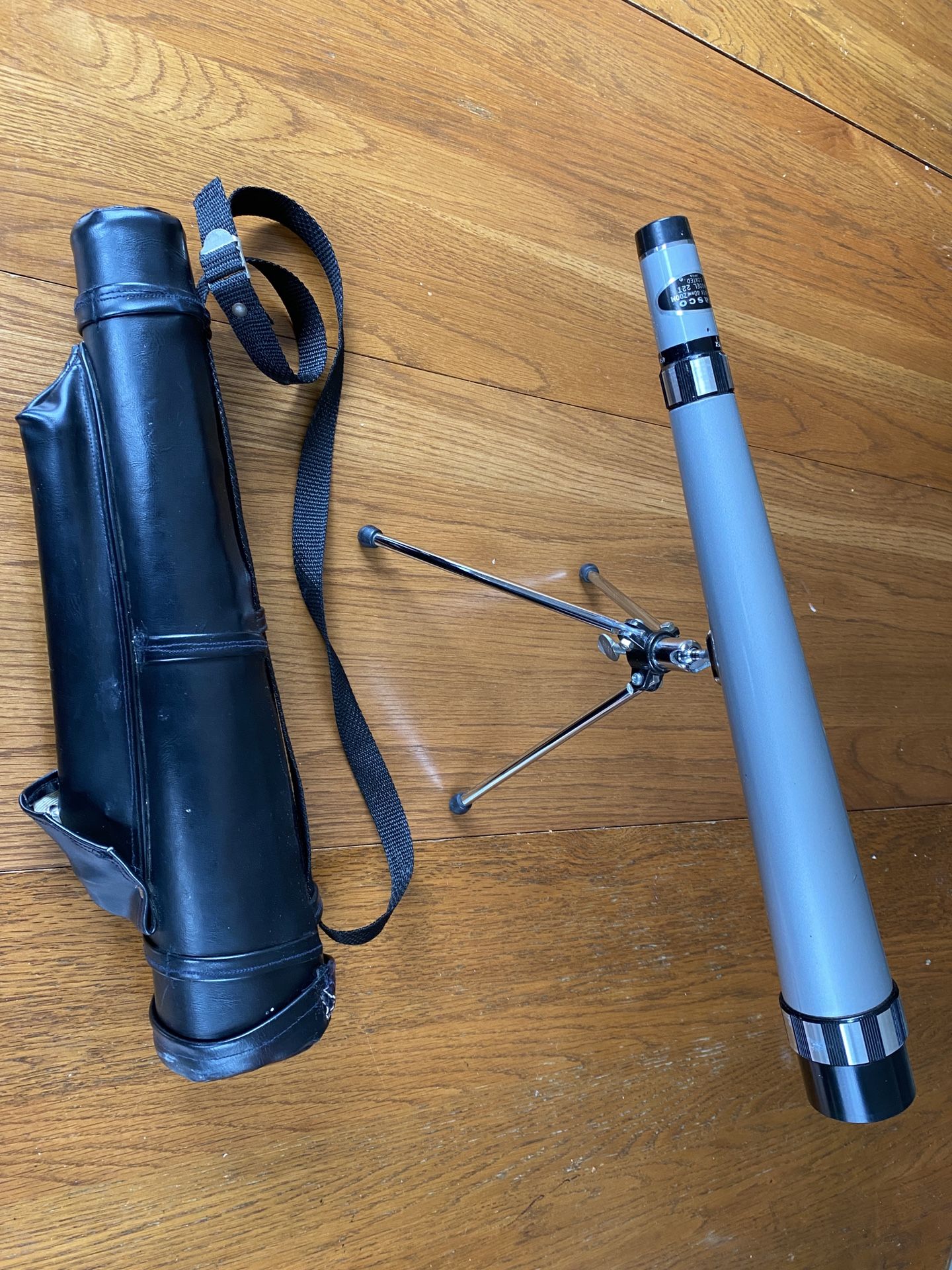 Tasco Spotting Scope with Tripod and Case