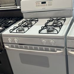 Hot point 30”Wide Gas Range Stove In White