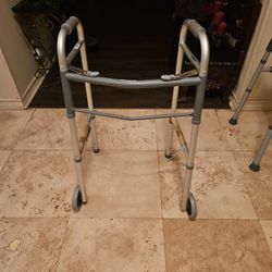 Walker With Wheels Folds Up