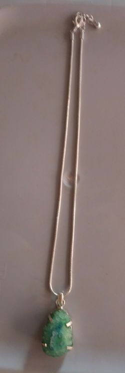 Healing crystal 925 silver bezel necklace