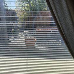 White Horizontal Mini Blinds – Fits Standard 8-Foot Window