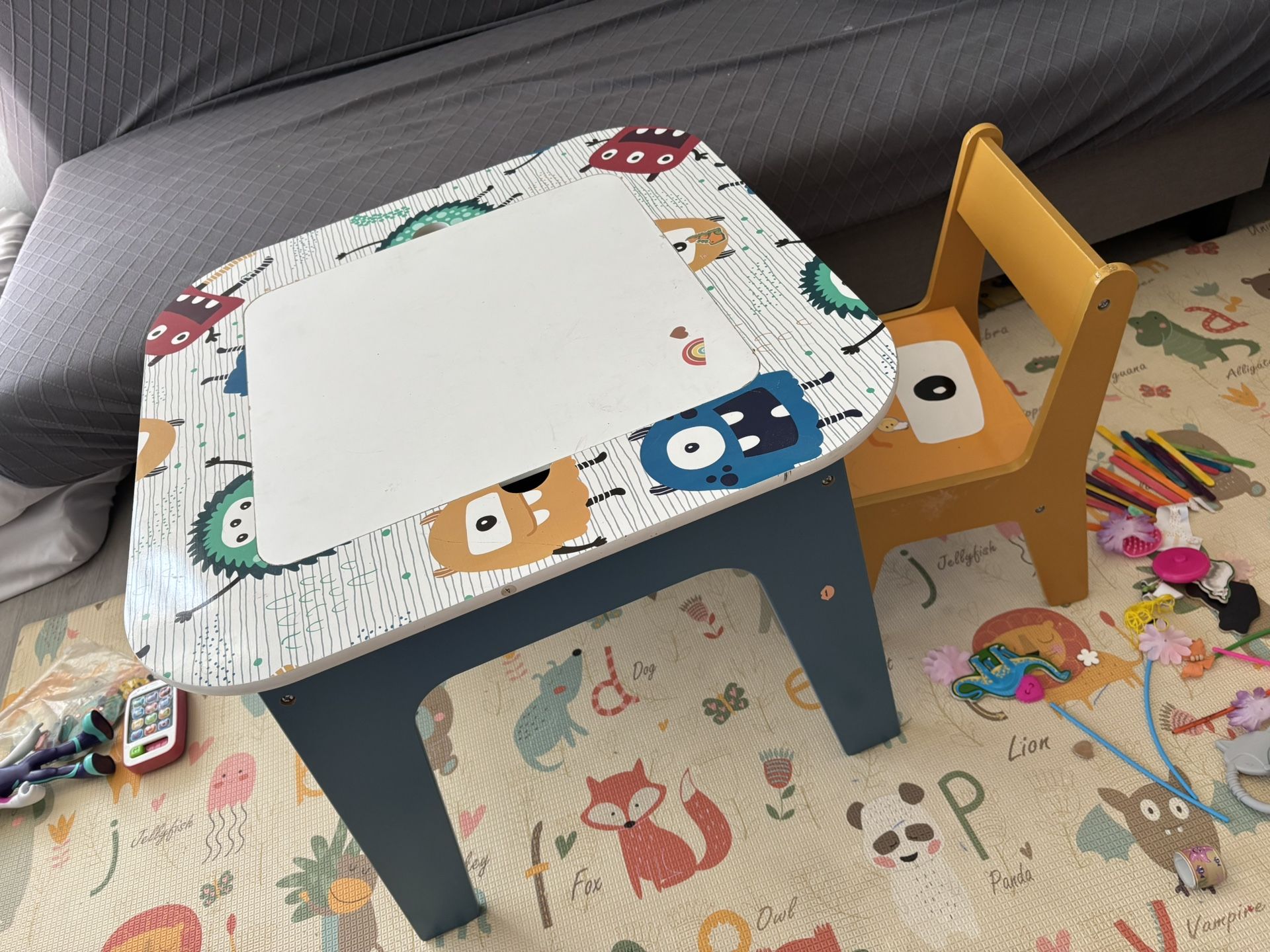 Table And Chair For Kid