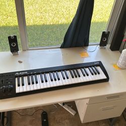 Alesis Q49 MKII