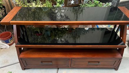 Tv stand