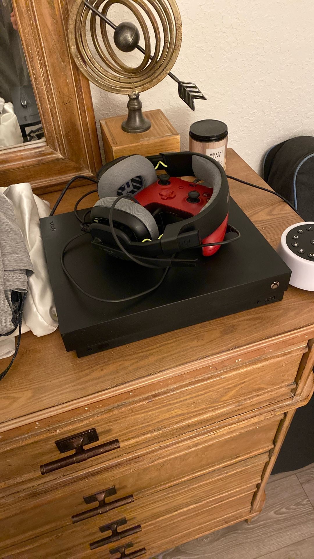 🎮 Xbox One X Bundle – Astro A10 Headset + Red Controller – Excellent Condition!