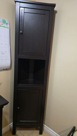 IKEA HEMNES Corner Cabinet – Black/Brown – Discontinued – $150

Listing

IKEA HEMNES corner cabinet in the discontinued black-brown color. Tall, narro