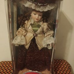 Vintage Collectable Dolls 