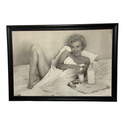 Vintage 1994 Marylin Monroe pic with no glass
