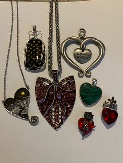 7 x Unique HEART Theme Bundle - Rhinestone Glass Malachite Crystal Jewelry Collectibles