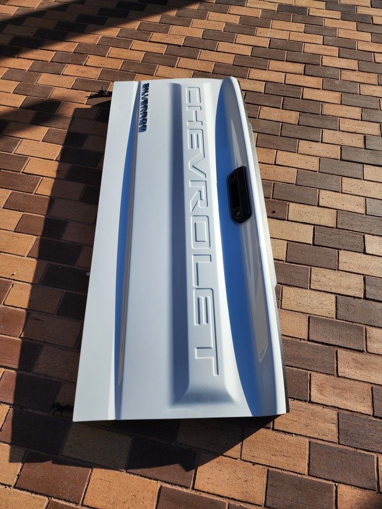 Silverado Tailgate 2024