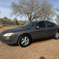 2003 Ford Taurus