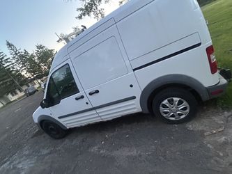 2011 Ford Connect, 07 Tahoe,08 Audi