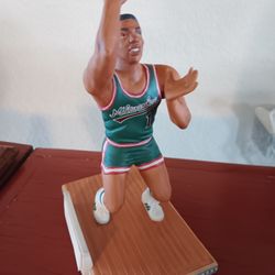 Vintage 90s Oscar Robinson Statue