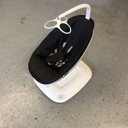 4moms 4 Moms MamaRoo Multi-Motion Baby Swing, Bluetooth Enabled with 5 Unique Motions