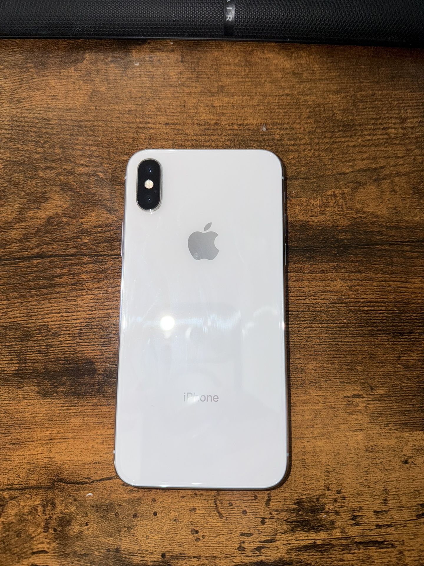 iPhone X 128gb Silver Unlocked - NO SIM