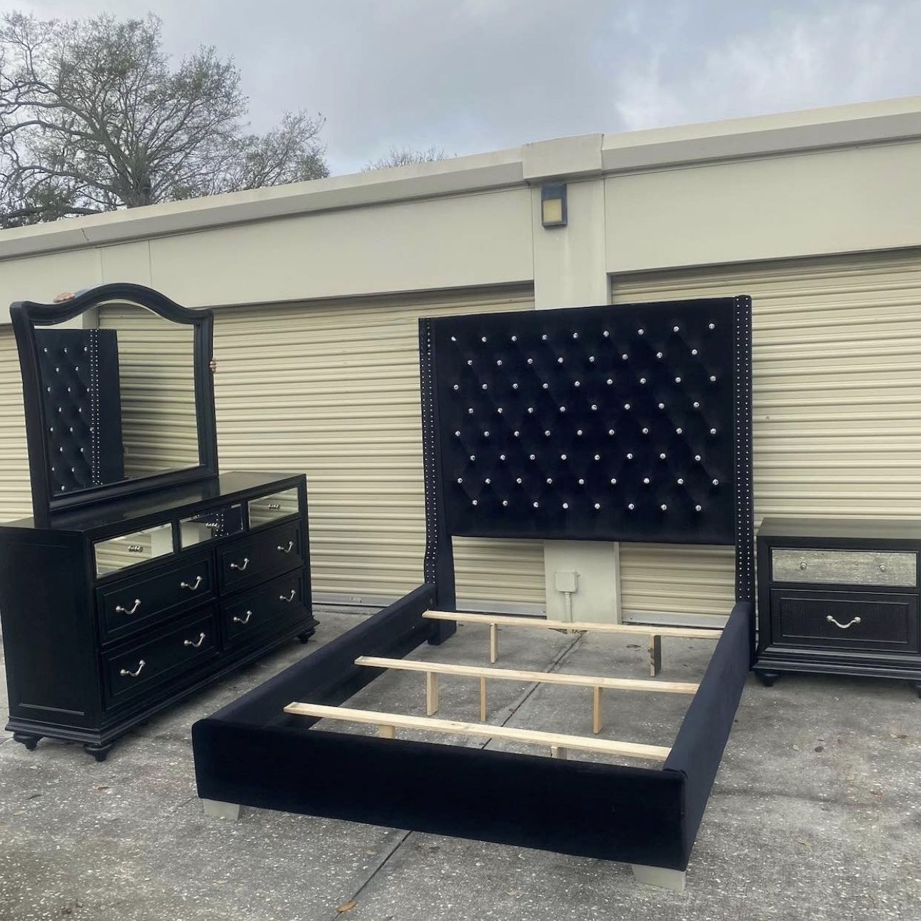 New bedroom sets starting at $699- shop now pay later