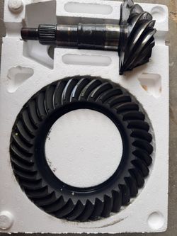 8.8 3.27s 94k Miles No Humming Ect