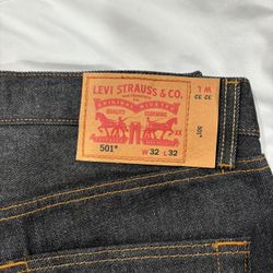 Levi’s 