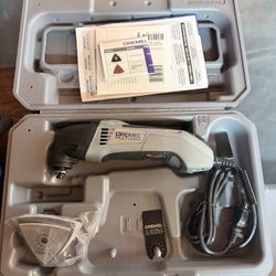 DREMEL MULTI-MAX 3.5AMP OSCILLATING TOOL WITH ACCESSORIES