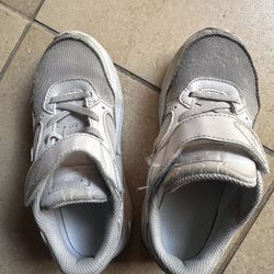 Nike air kids shoe 13C