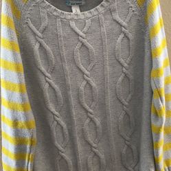 Sweater size 10–12 girls