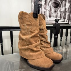Women Cowgirl Boots Size 6