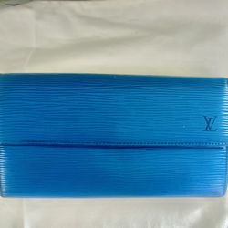 LOUIS VUITTON 50% OFF TDY RARE EPI LIKE NEW CONDITION WALLET