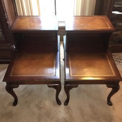 Antique Pair Of Night Stand/End Table By Imperial