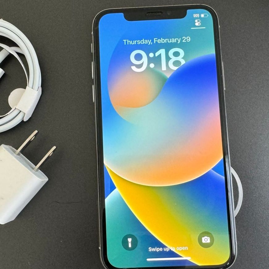 iPhone X  , 256GB  , Unlocked   for all Company Carrier ,  Excellent Condition  Like New 