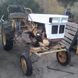 International Cub Tractor 