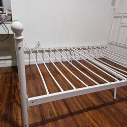 Full Size Bed Frame And Matress