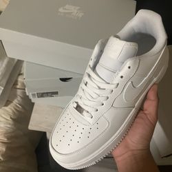 Air Forces Sizes.10,9.5,8.5