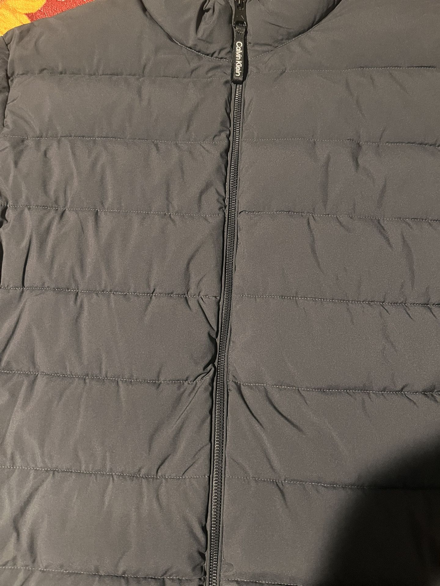  Calvin Klein Puffer Jacket