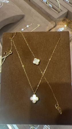 18k Gold Mother Pearl Necklace &balce
