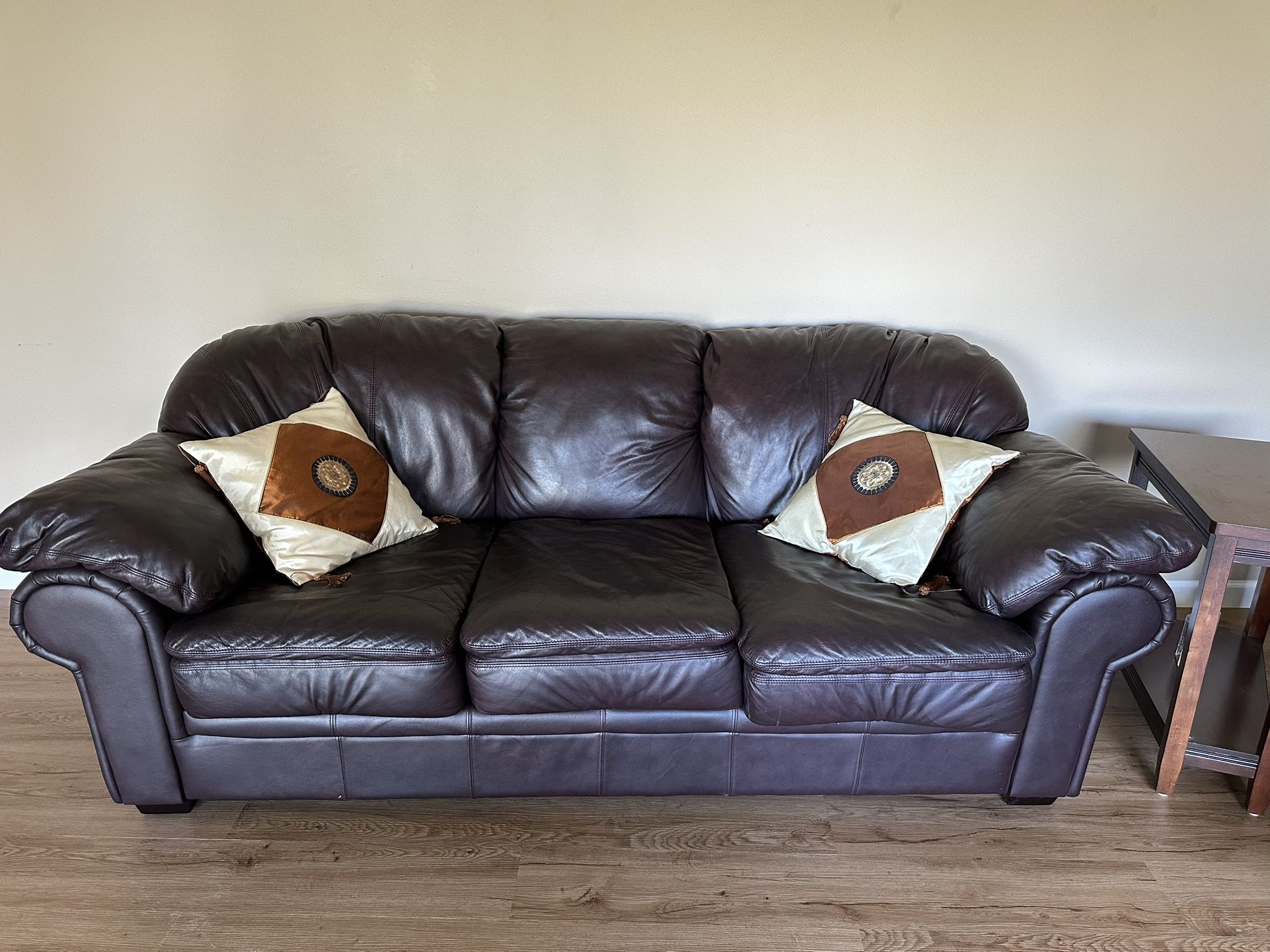 Leather Sofa With Two Free Side Tables 